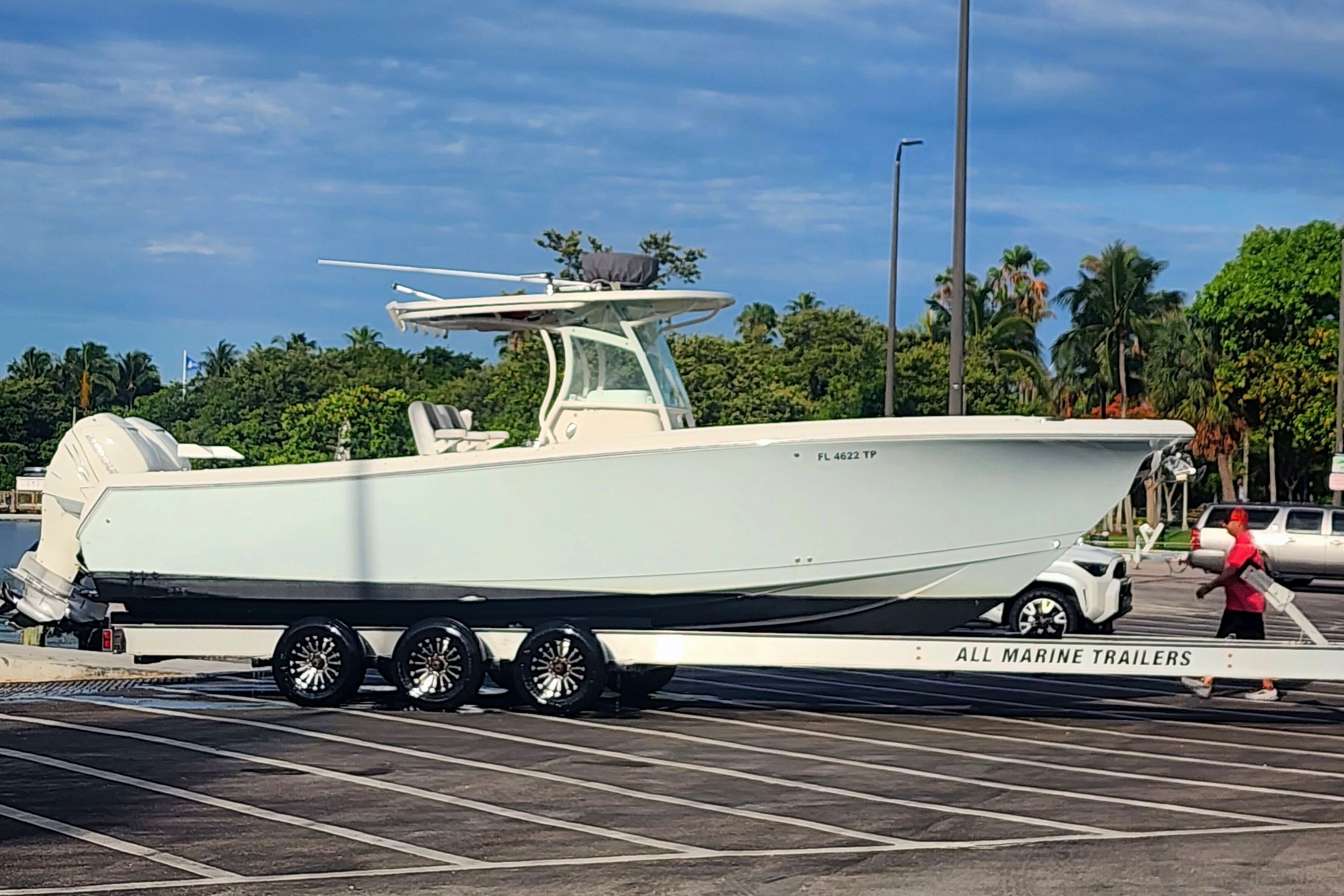 2017 Sailfish 320 CC