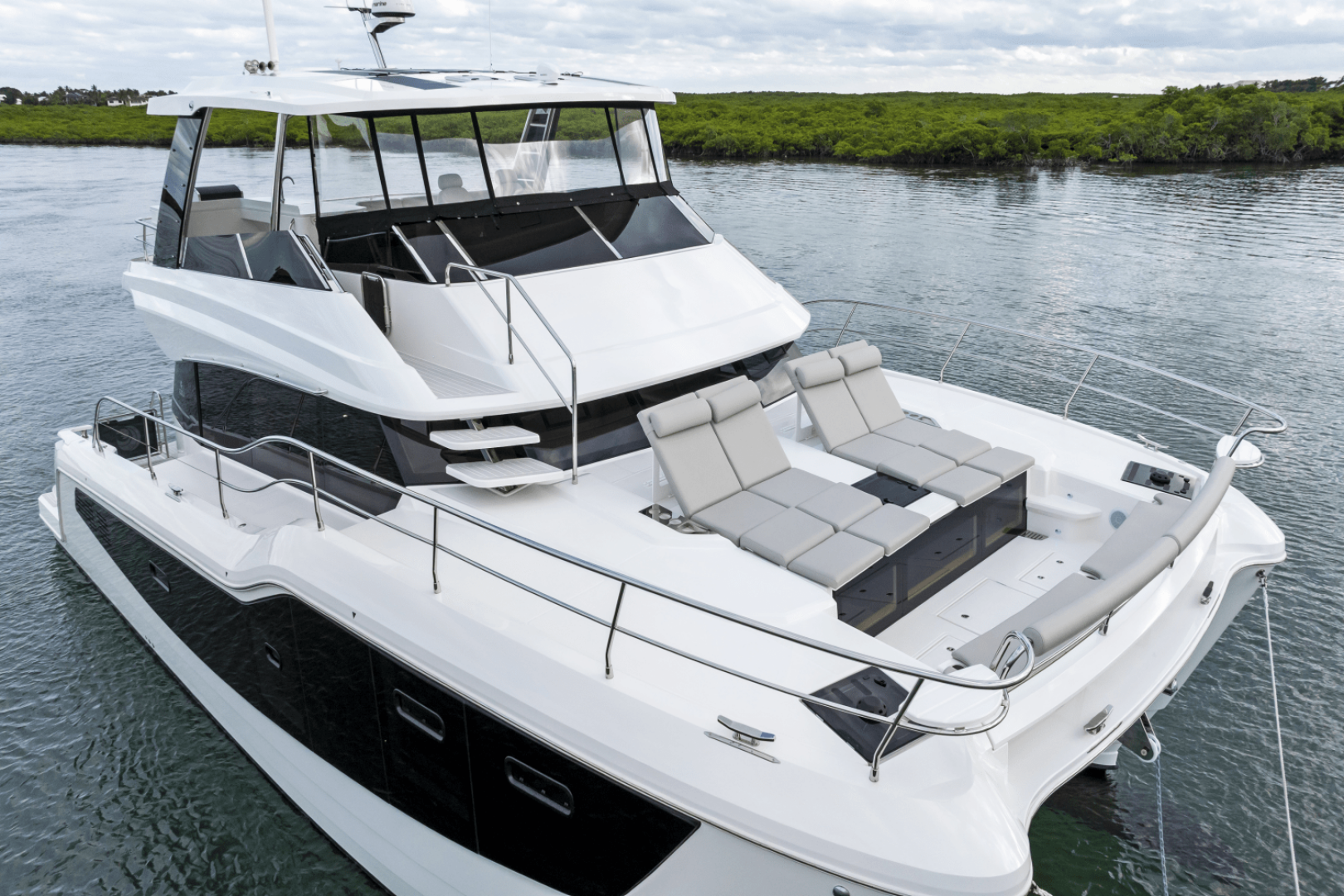 2026 Aquila 50 Yacht - Image 8