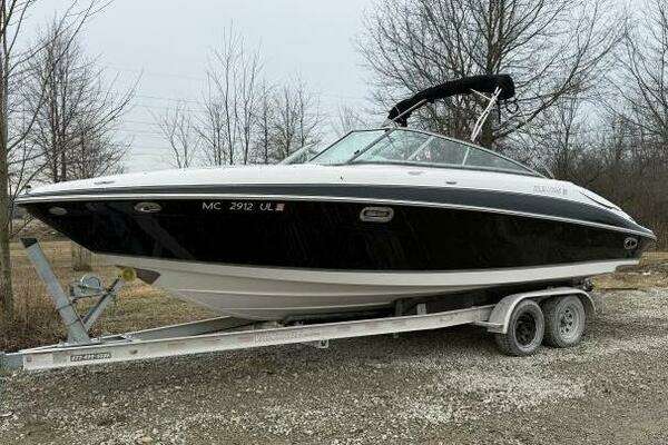 2005 Four Winns 250 Horizon