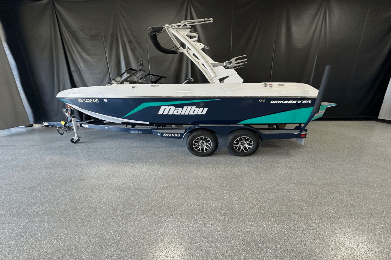 2021 Malibu Wakesetter 21 VLX