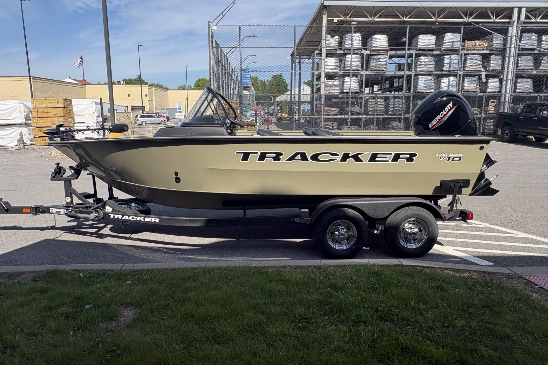2026 Tracker Targa V-18 Combo