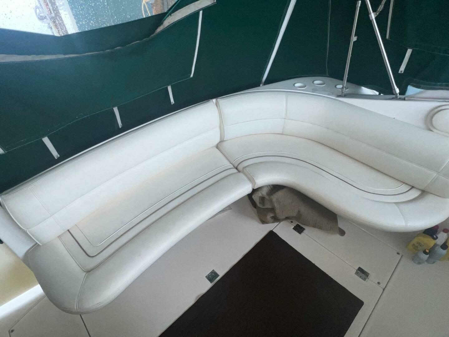 1997 Cruisers Yachts 3575 - Image 5