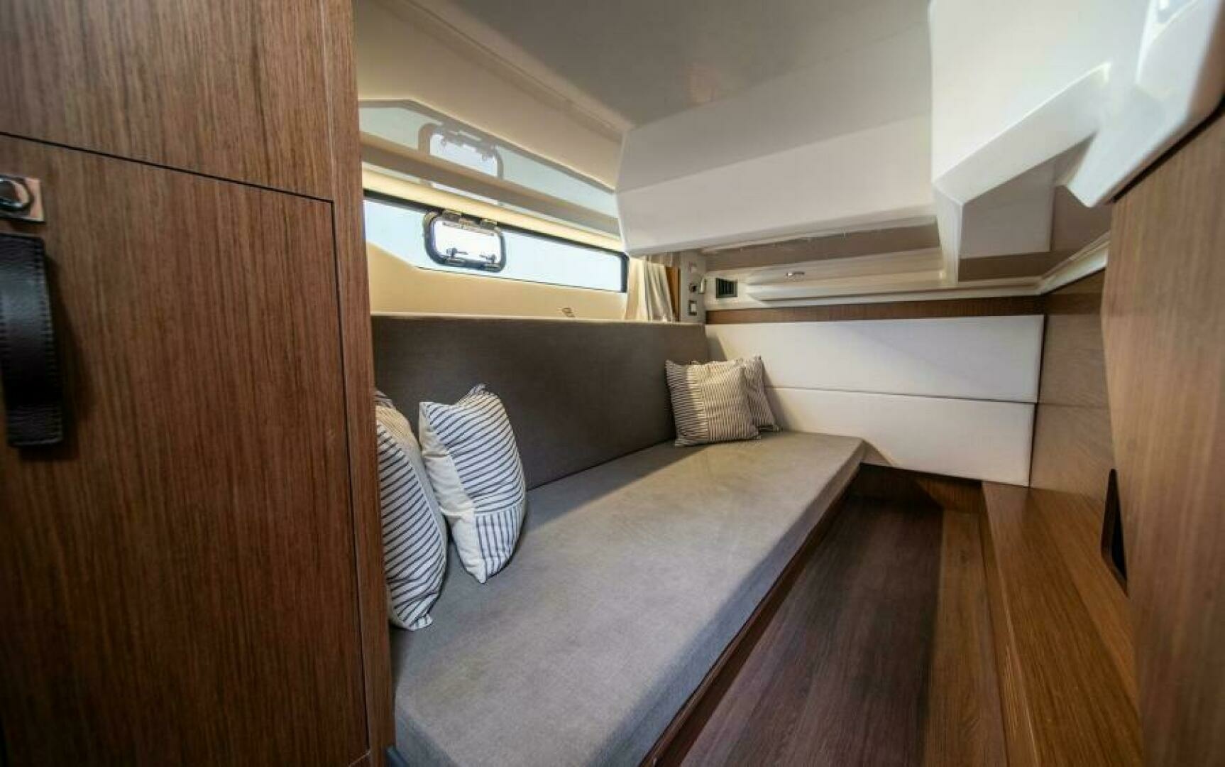 2026 Beneteau Antares 12 Coupe - Image 11
