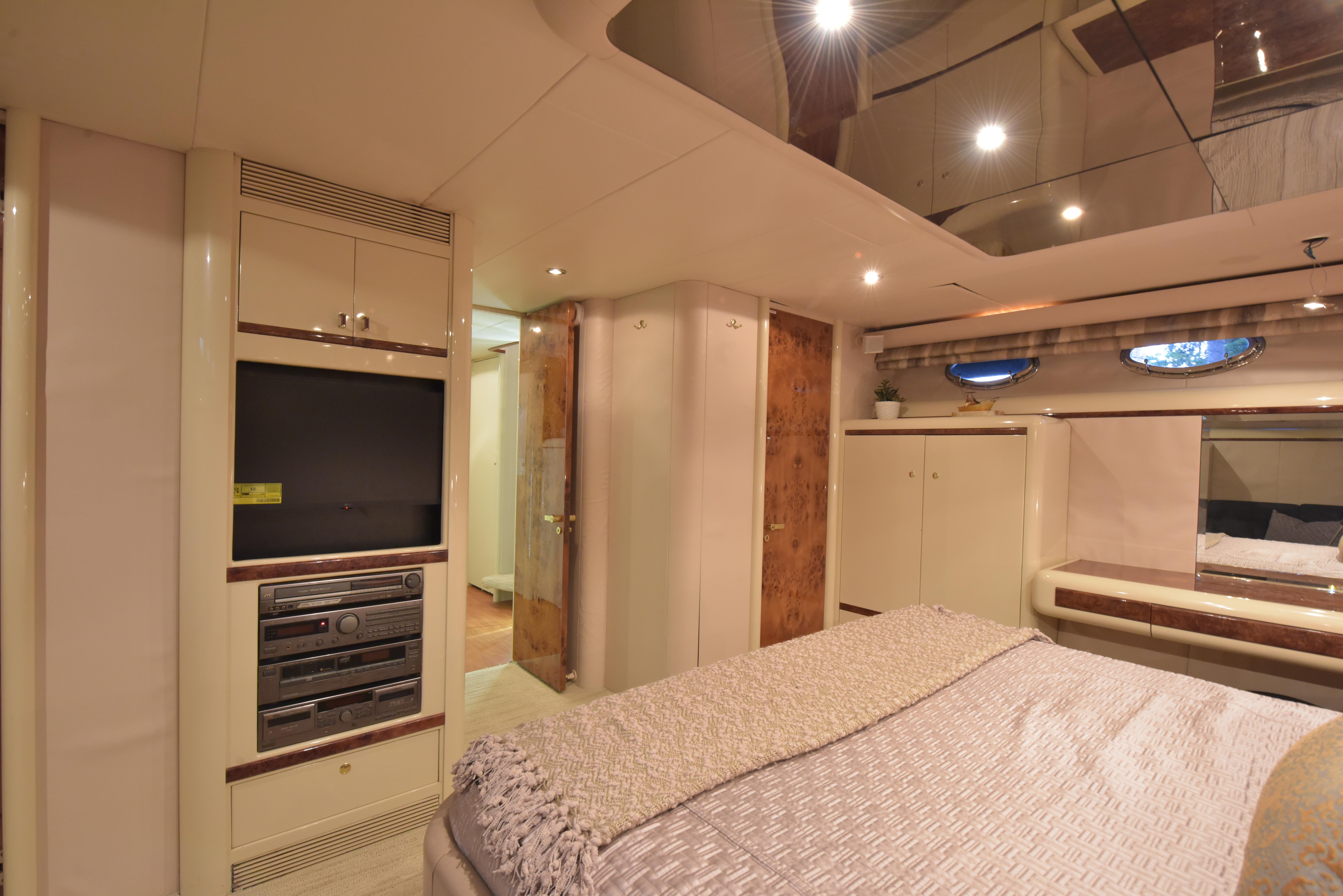 1994 Lazzara 76 Lazzara motor yacht - 92