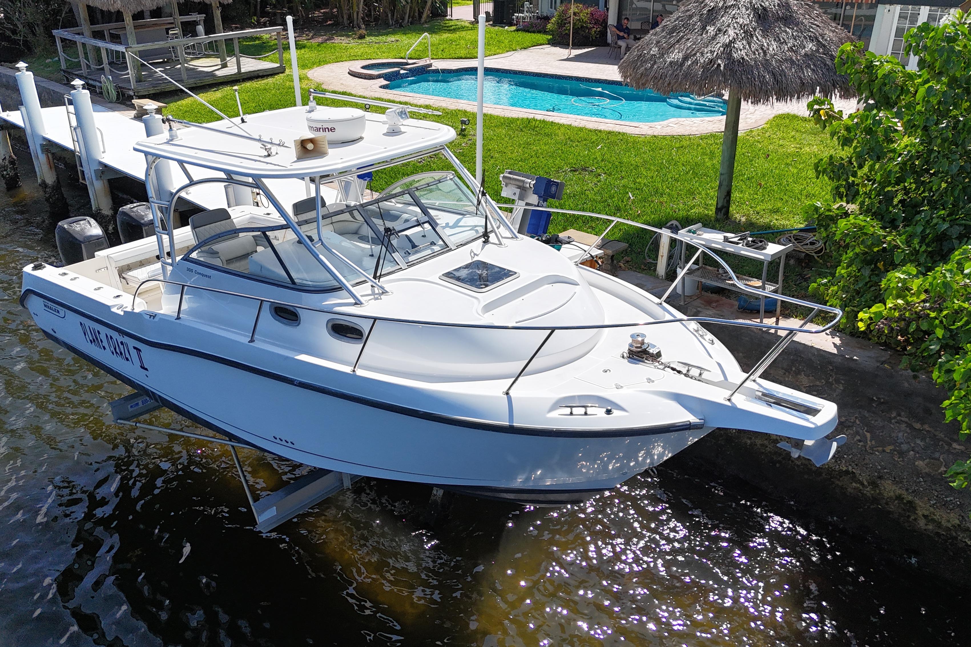 2005 Boston Whaler 305 Conquest