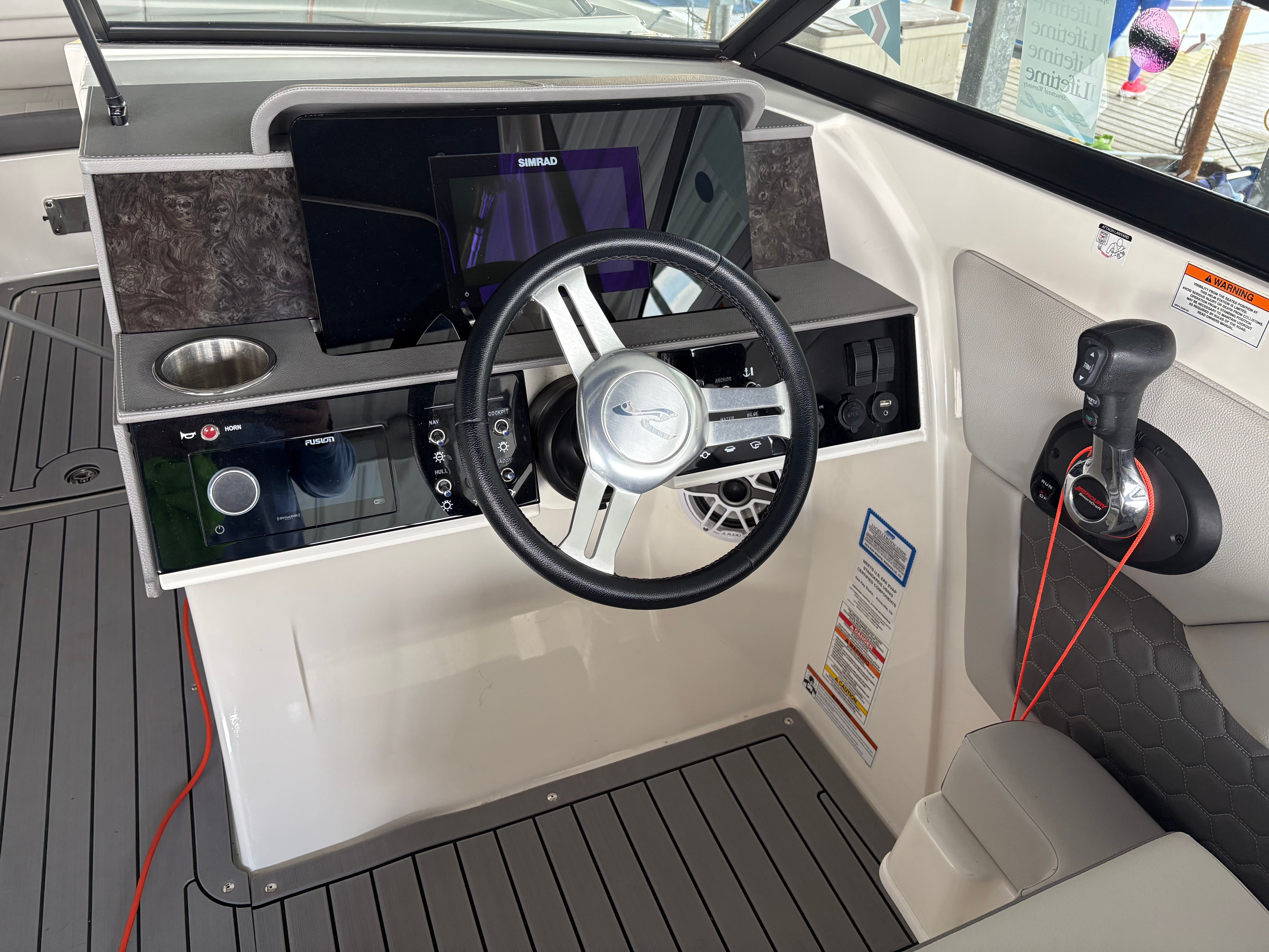 2020 Sea Ray SDX 270 - 7