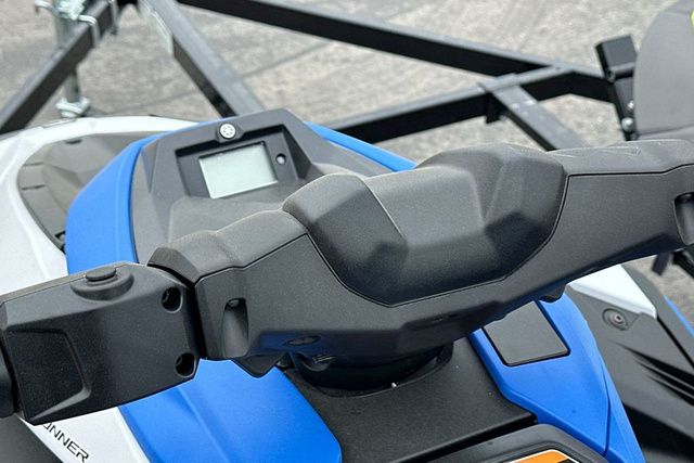 Close-up of the handlebars on a Yamaha WaveRunner Jetblaster in black and blue.
