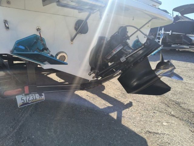 1997 BAJA Performance Boats Outlaw 24 Open Bow - 21