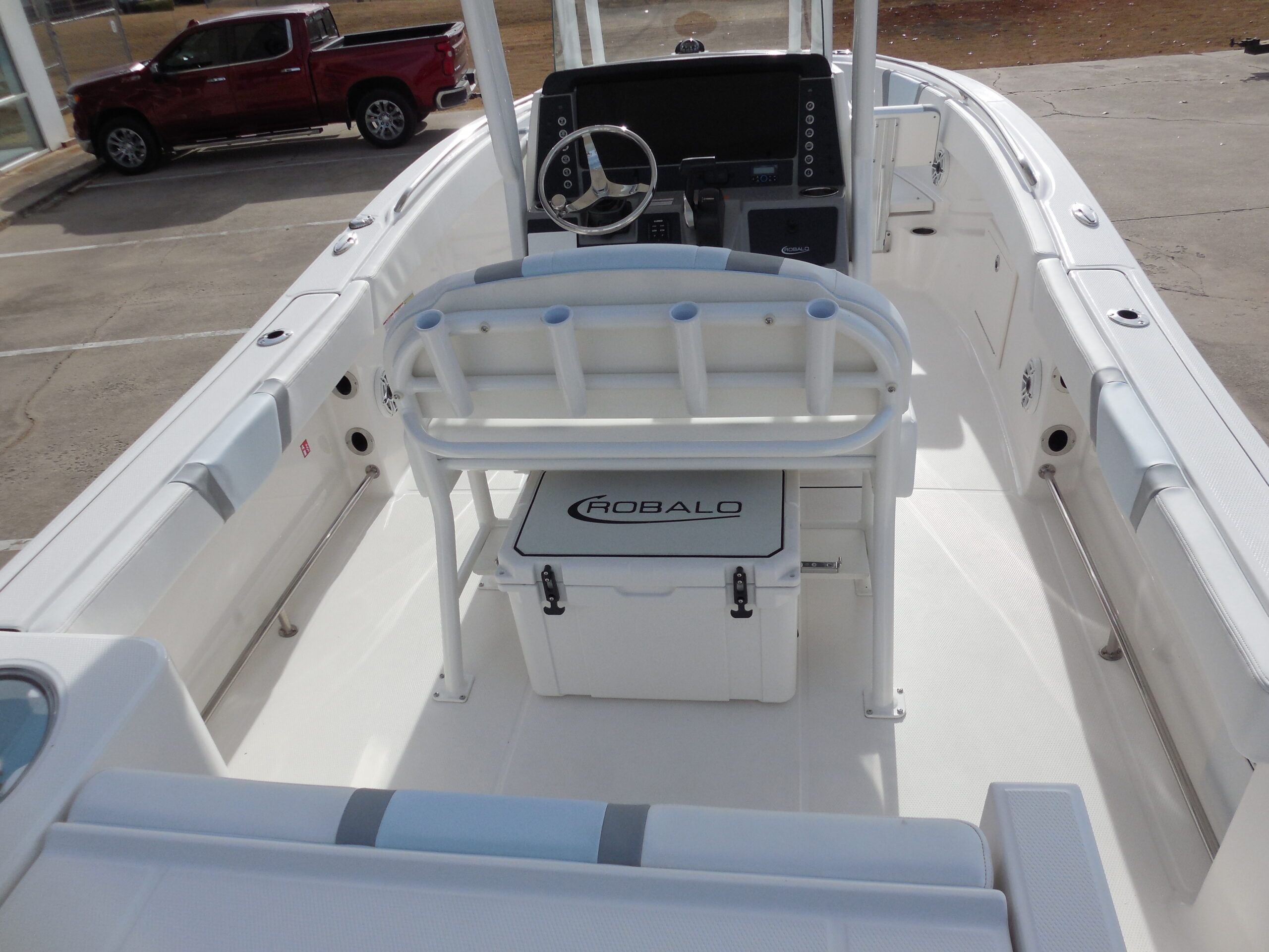 2026 Robalo R230 Center Console - 7