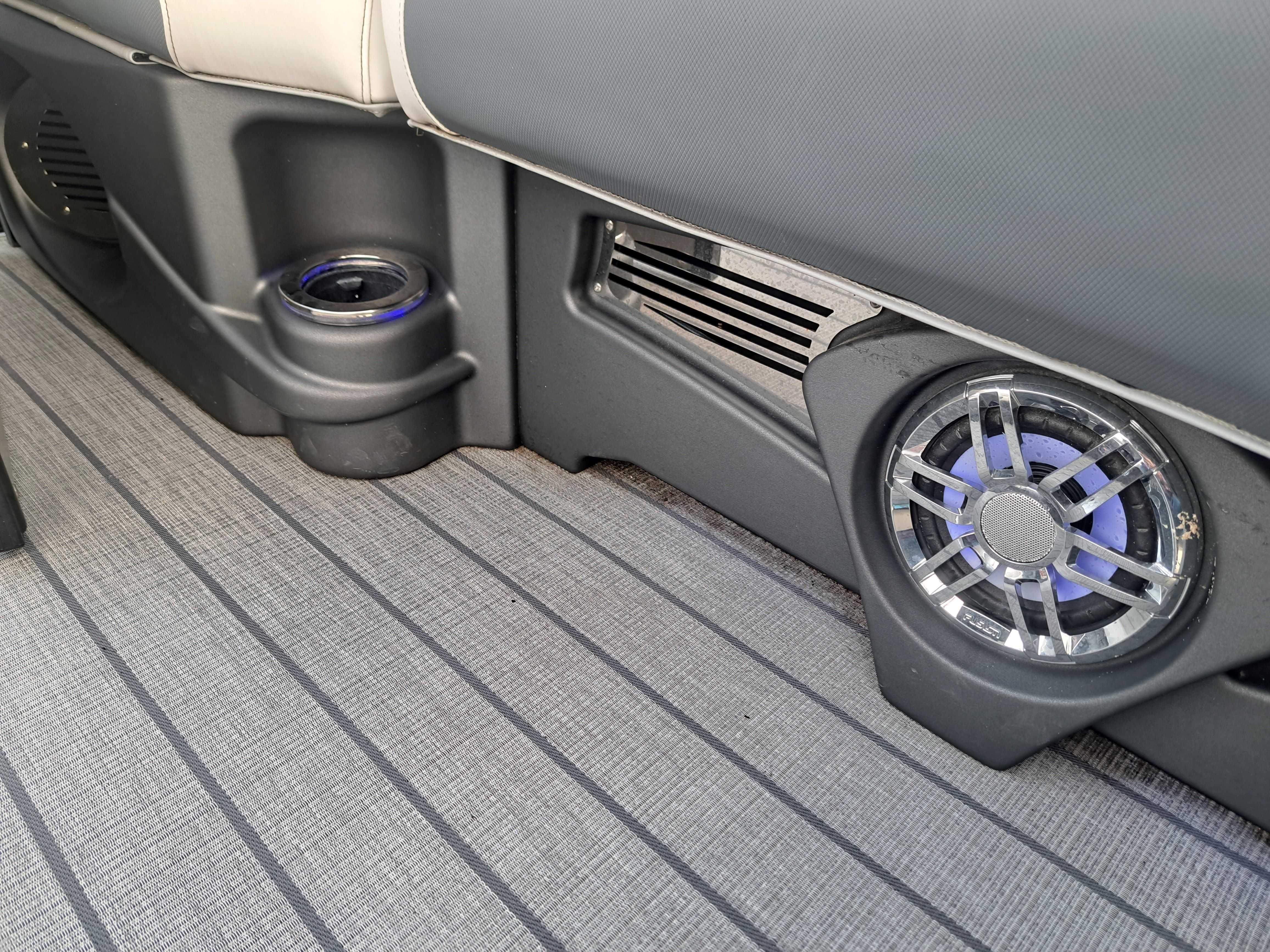2025 Avalon Catalina Quad Lounge Shift - 23' - 14