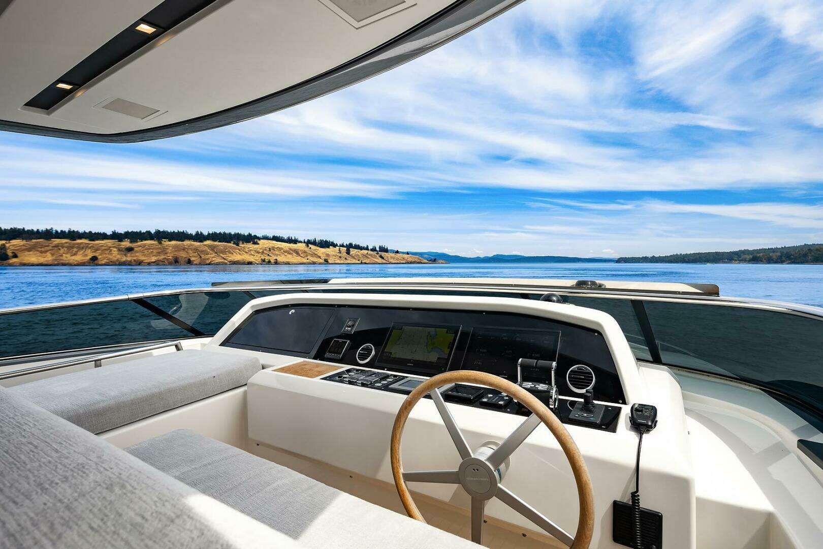 2023 Sanlorenzo SL86 - Image 43