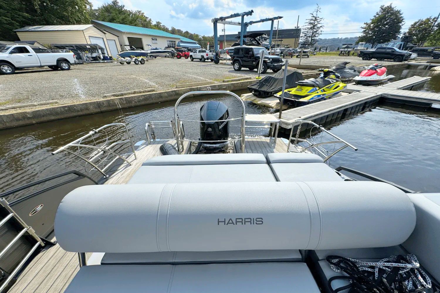 2020 Harris Solstice 230 - 16