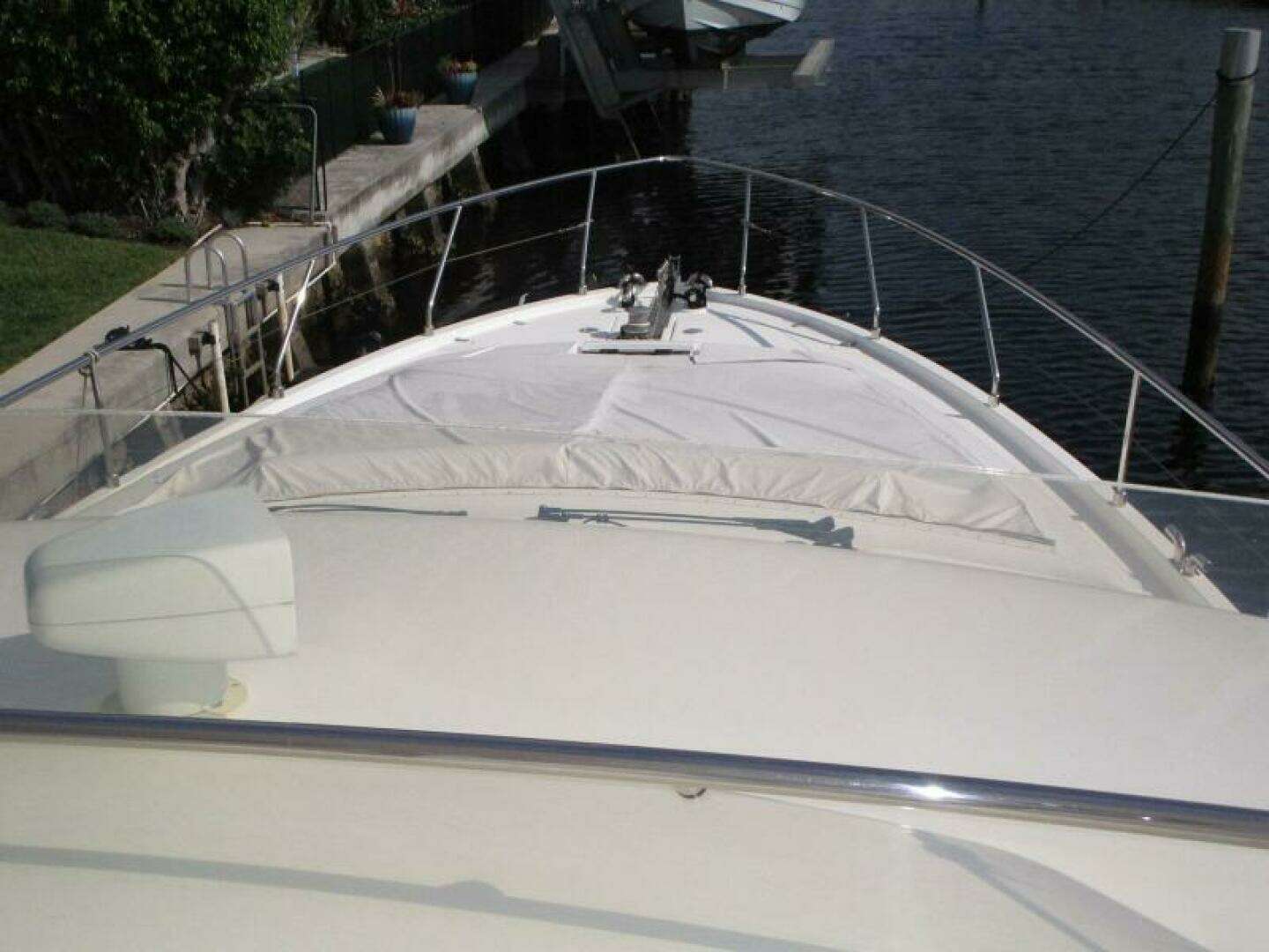 2003 Ferretti Yachts 590 Motor Yacht - Image 28
