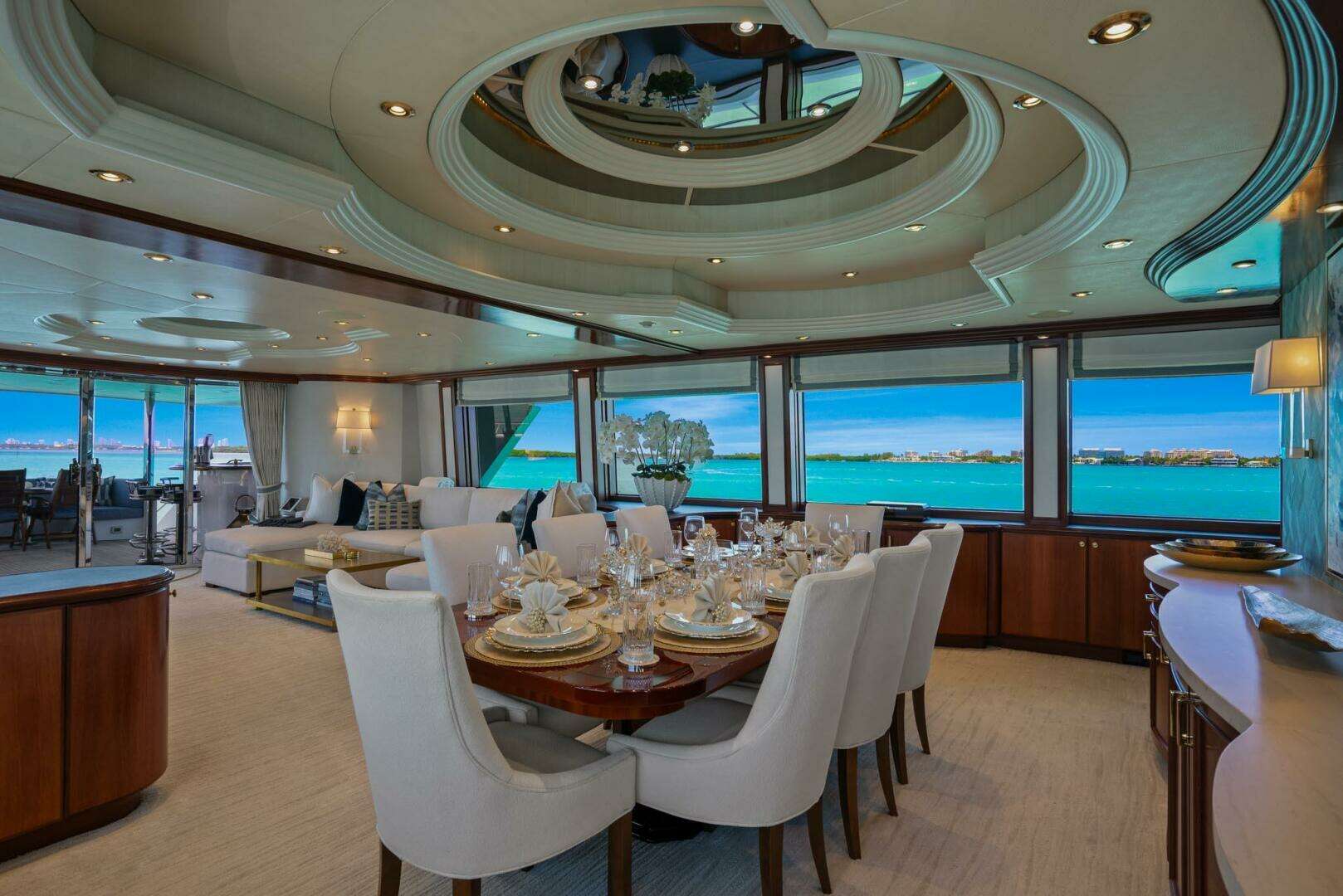 2004 Crescent Raised Pilothouse - Image 7