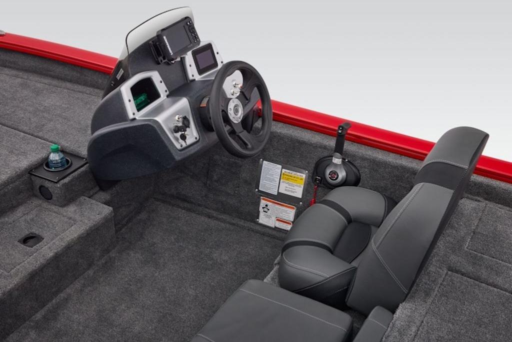 2026 Tracker Pro Team 190 boat interior with steering console and seating.