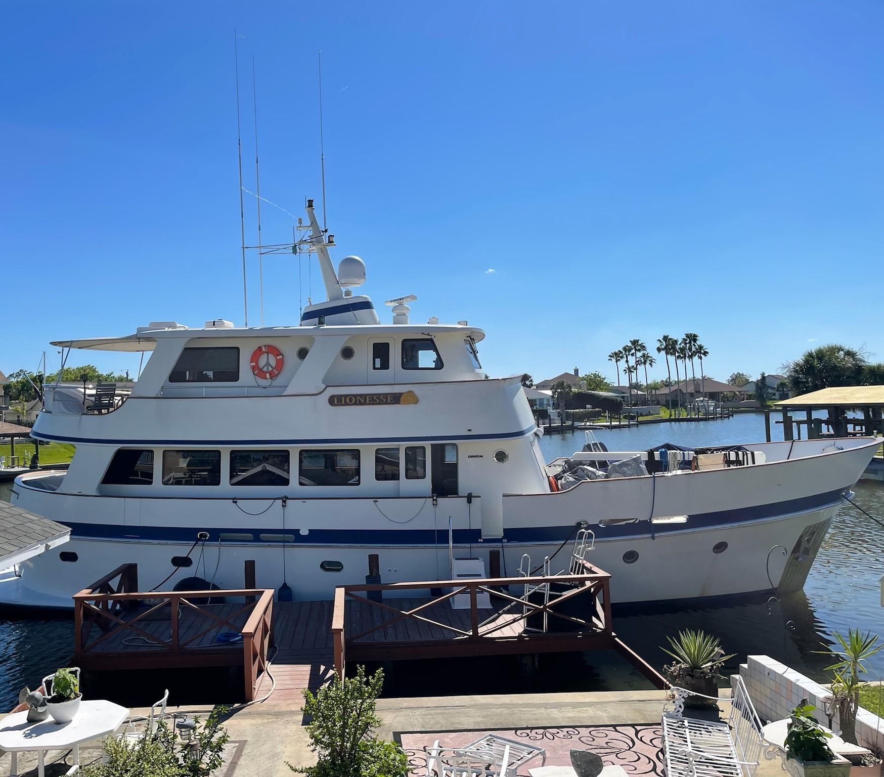 2001 Cheoy Lee Expedition 70 - 77