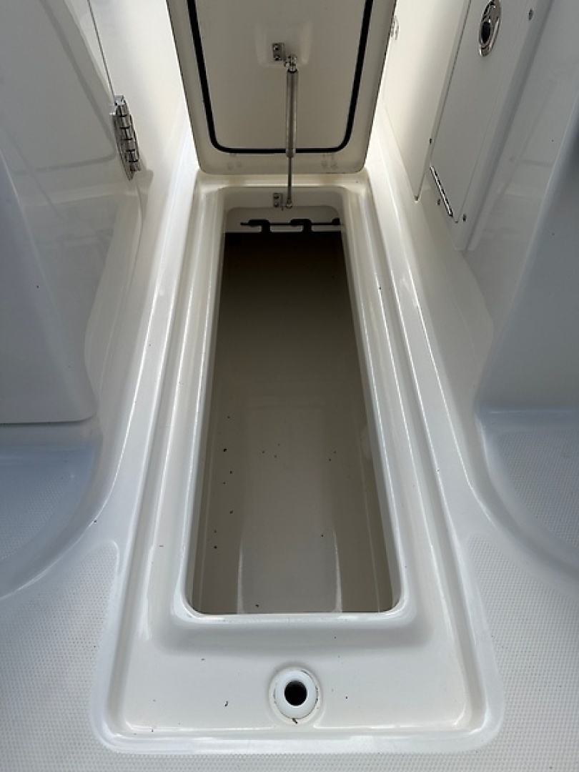 2020 Boston Whaler Vantage 230 - Image 11