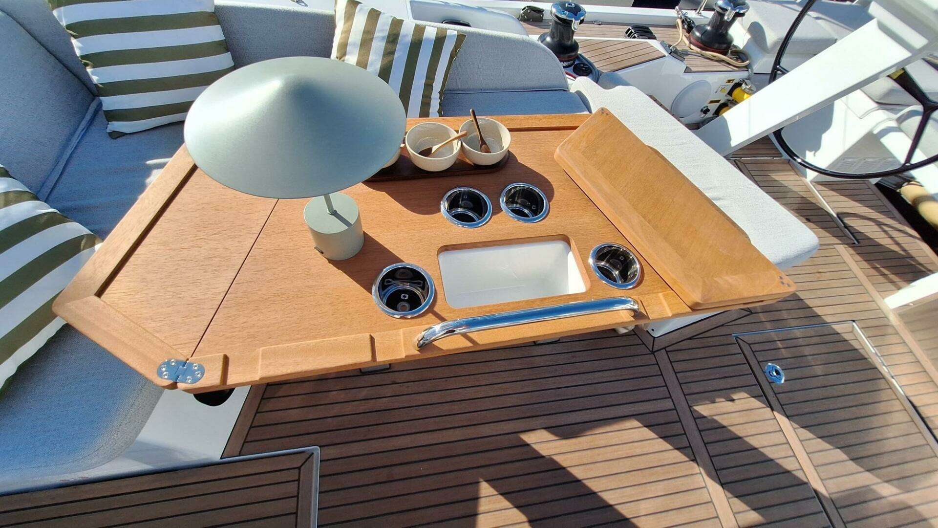 2026 Beneteau Oceanis 52 - Image 7