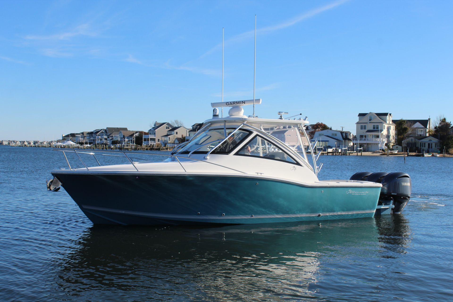 2022 Albemarle 30 Express
