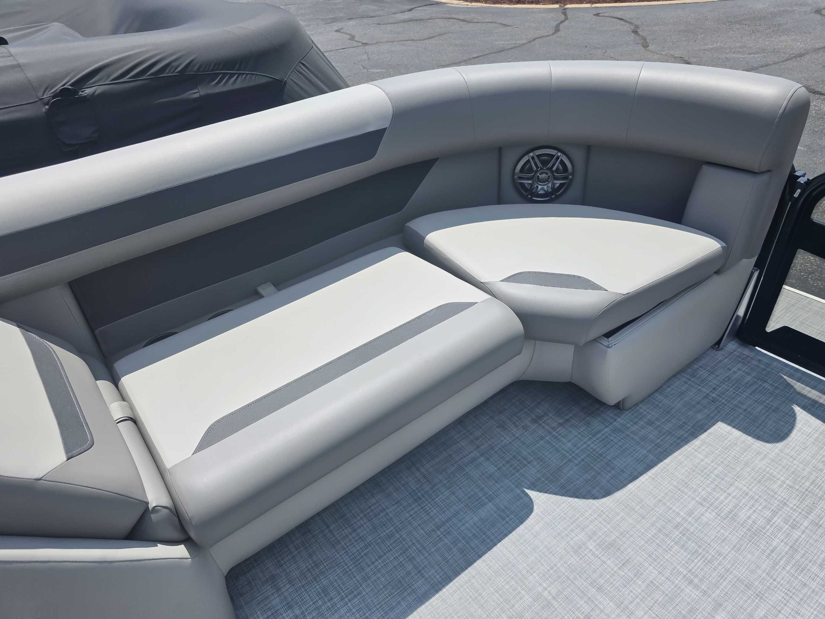 2025 Premier 220 SUNSCAPE RL - 10