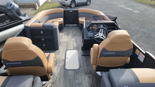 2025 Viaggio LAGO X 22U Tri-Toon (25" Tubes) - 5