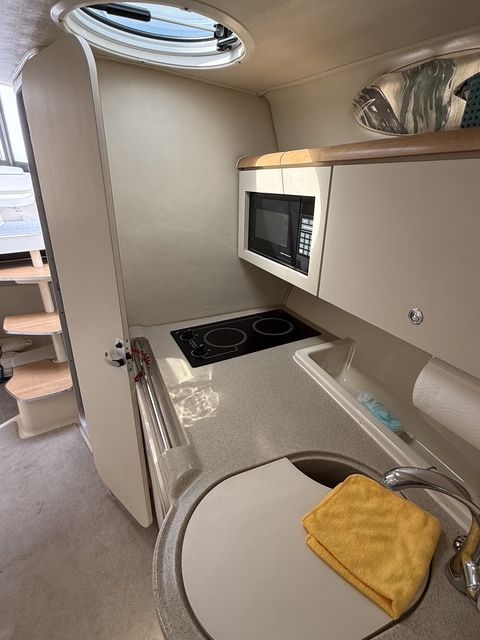 1999 Wellcraft 3000 Martinique - 20
