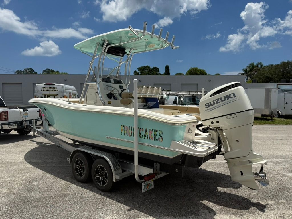 Pioneer 22 SF boat 2021 with Suzuki engine on trailer.
