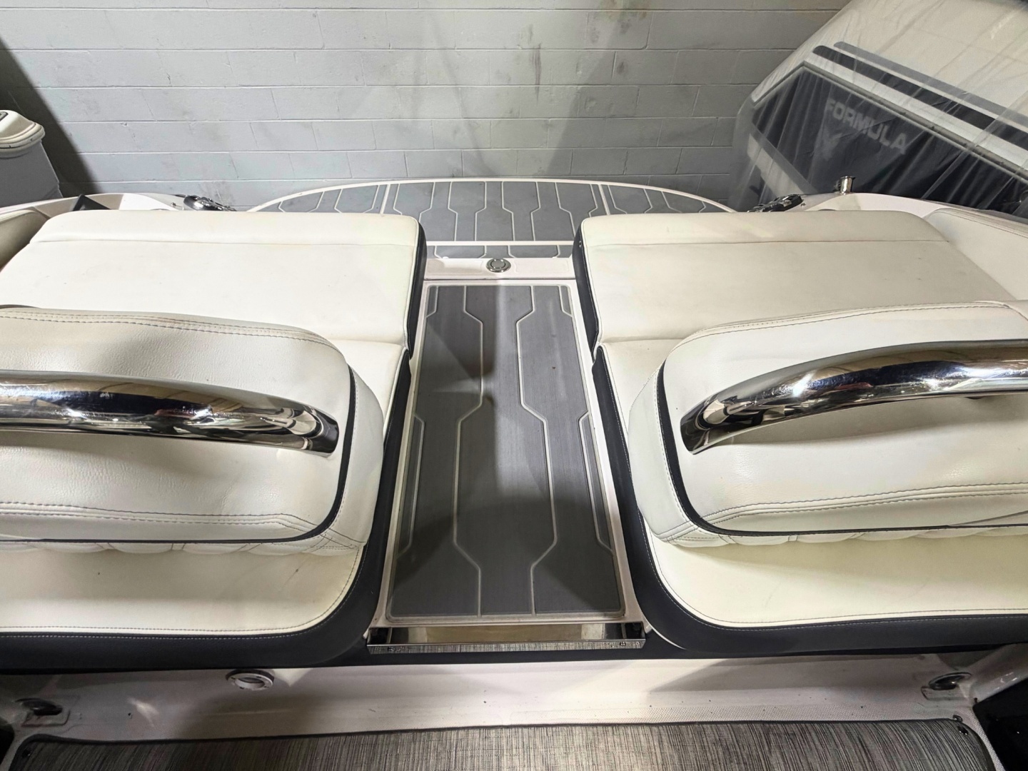 2019 Regal 2800 Bowrider - Image 11
