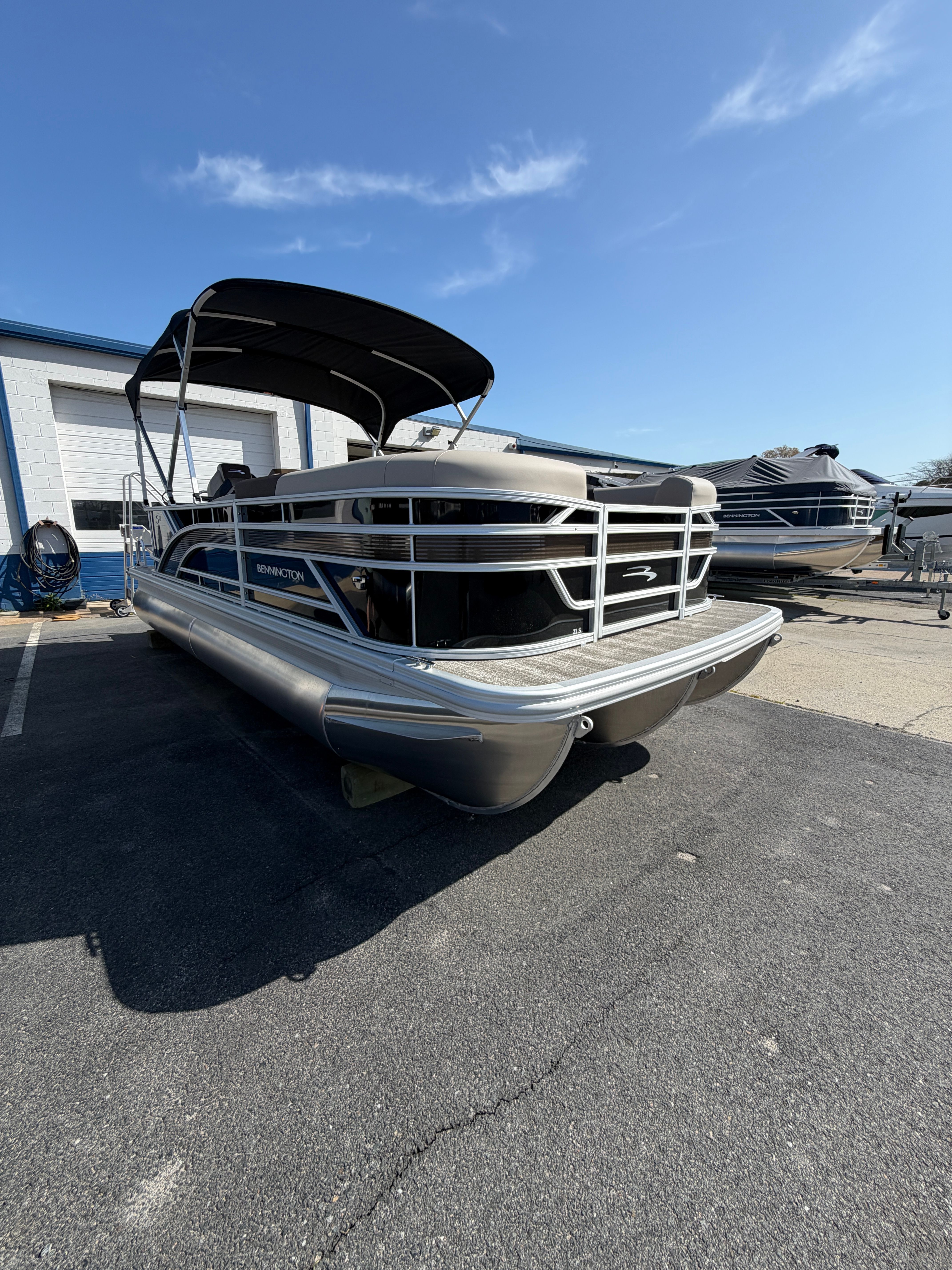 2026 BENNINGTON 21 SL - Image 6