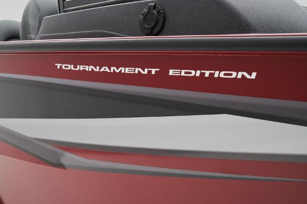 2025 Tracker Targa V-19 Combo - 70