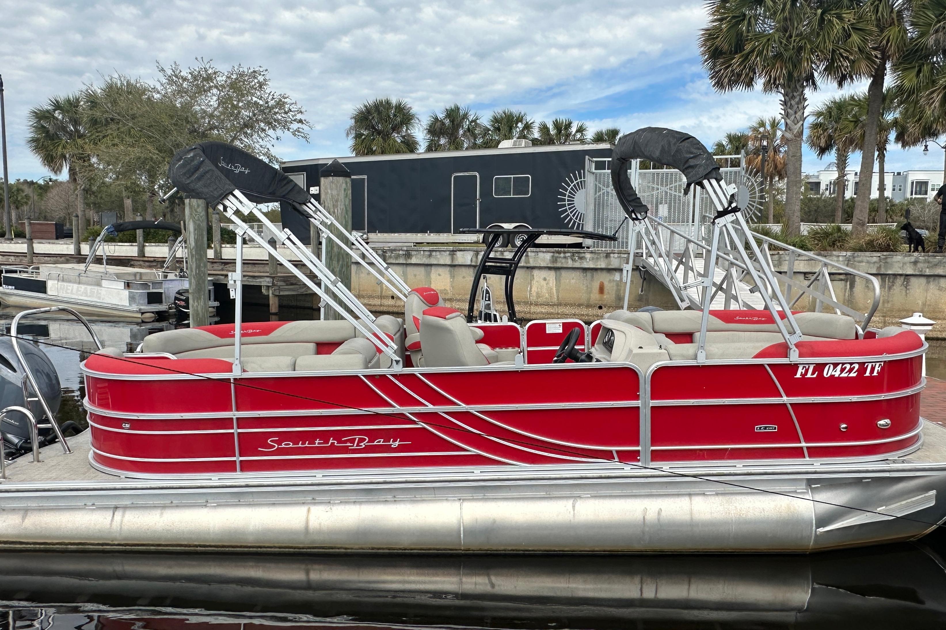 2022 South Bay 24 LE Series Tri Hull