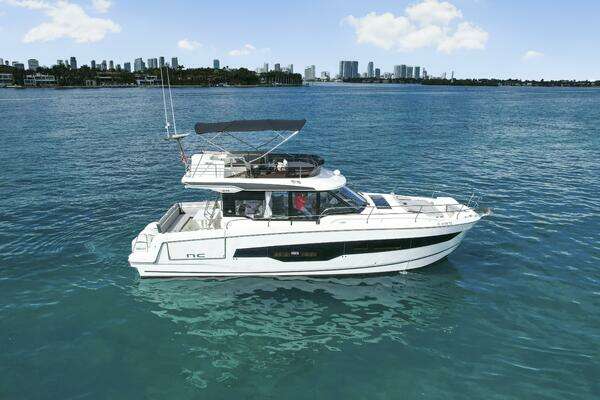 2025 Jeanneau NC1295 Fly