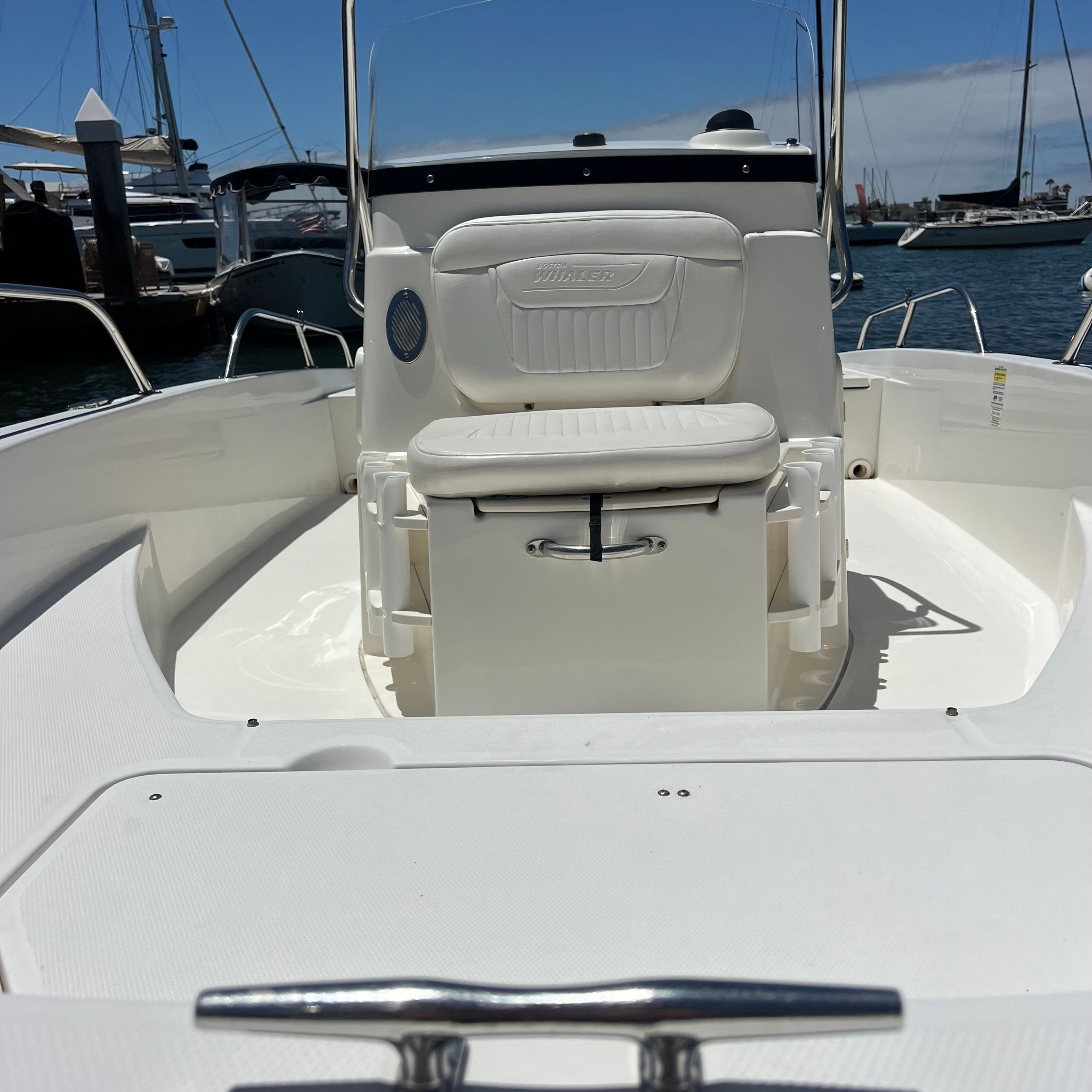 2016 Boston Whaler 180 Dauntless - 11