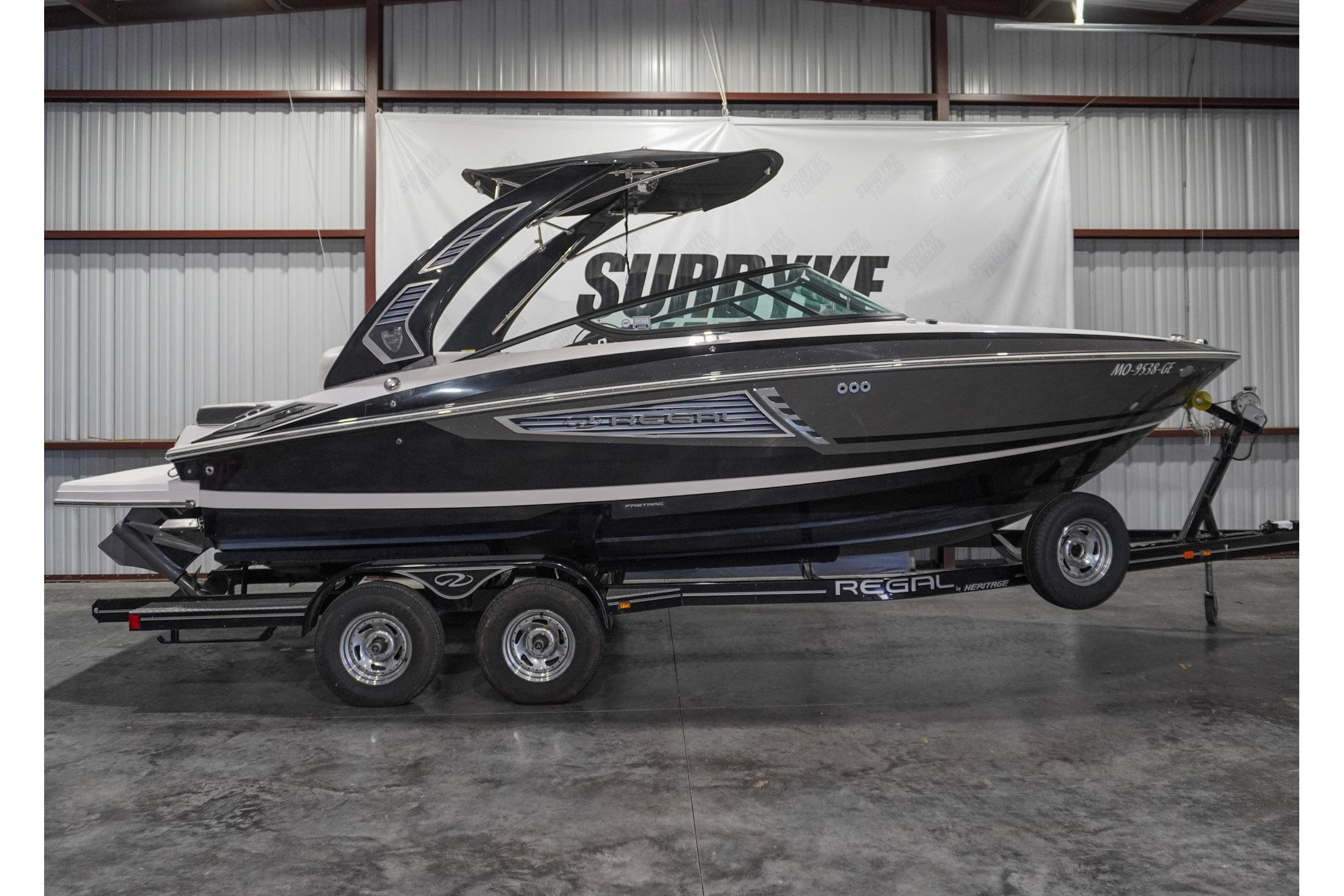 2016 Regal 2300 RX Surf
