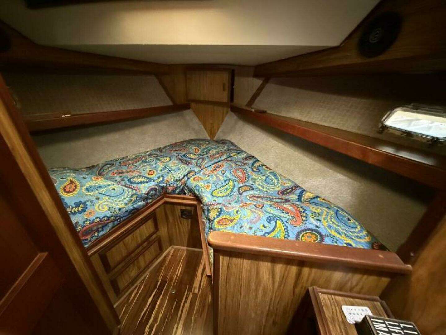 1980 Viking 43 DCMY - Image 32