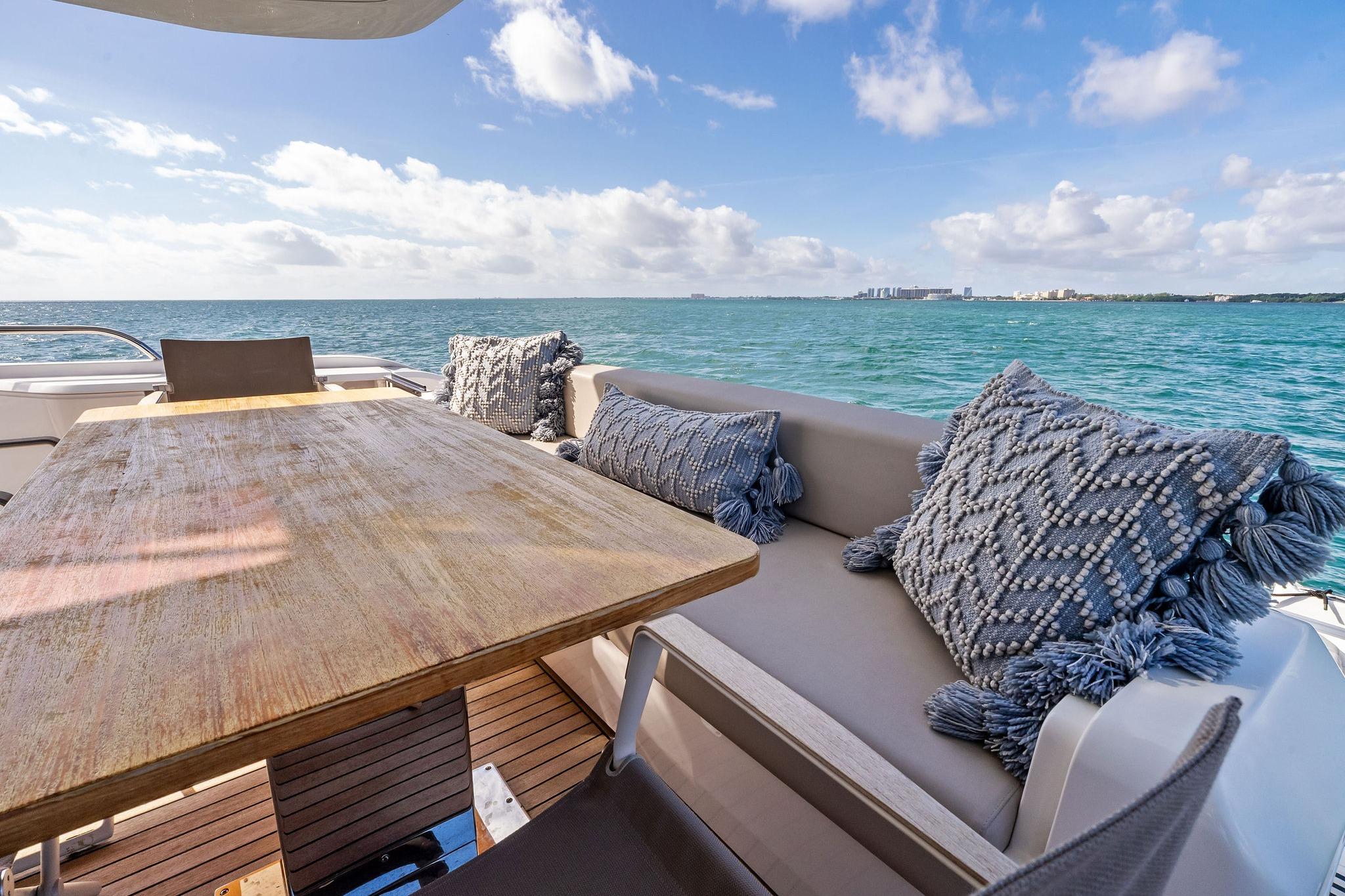 2024 Ferretti Yachts 720 - 36