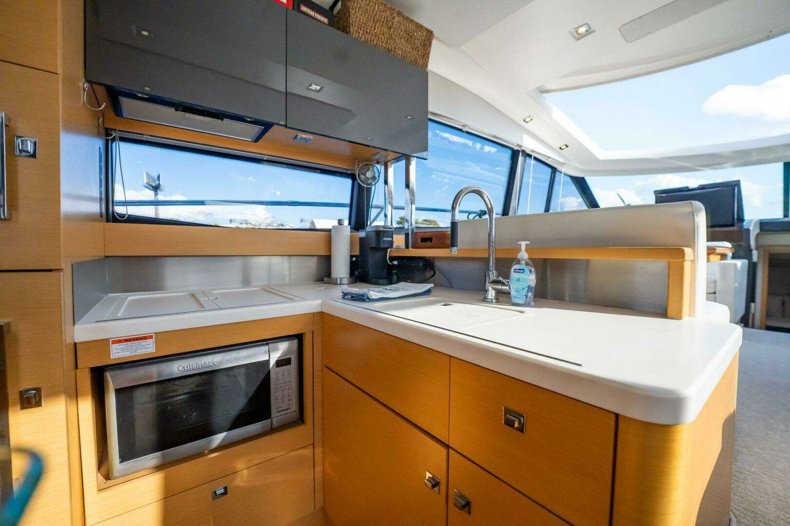 2013 Prestige 500 S - Image 10