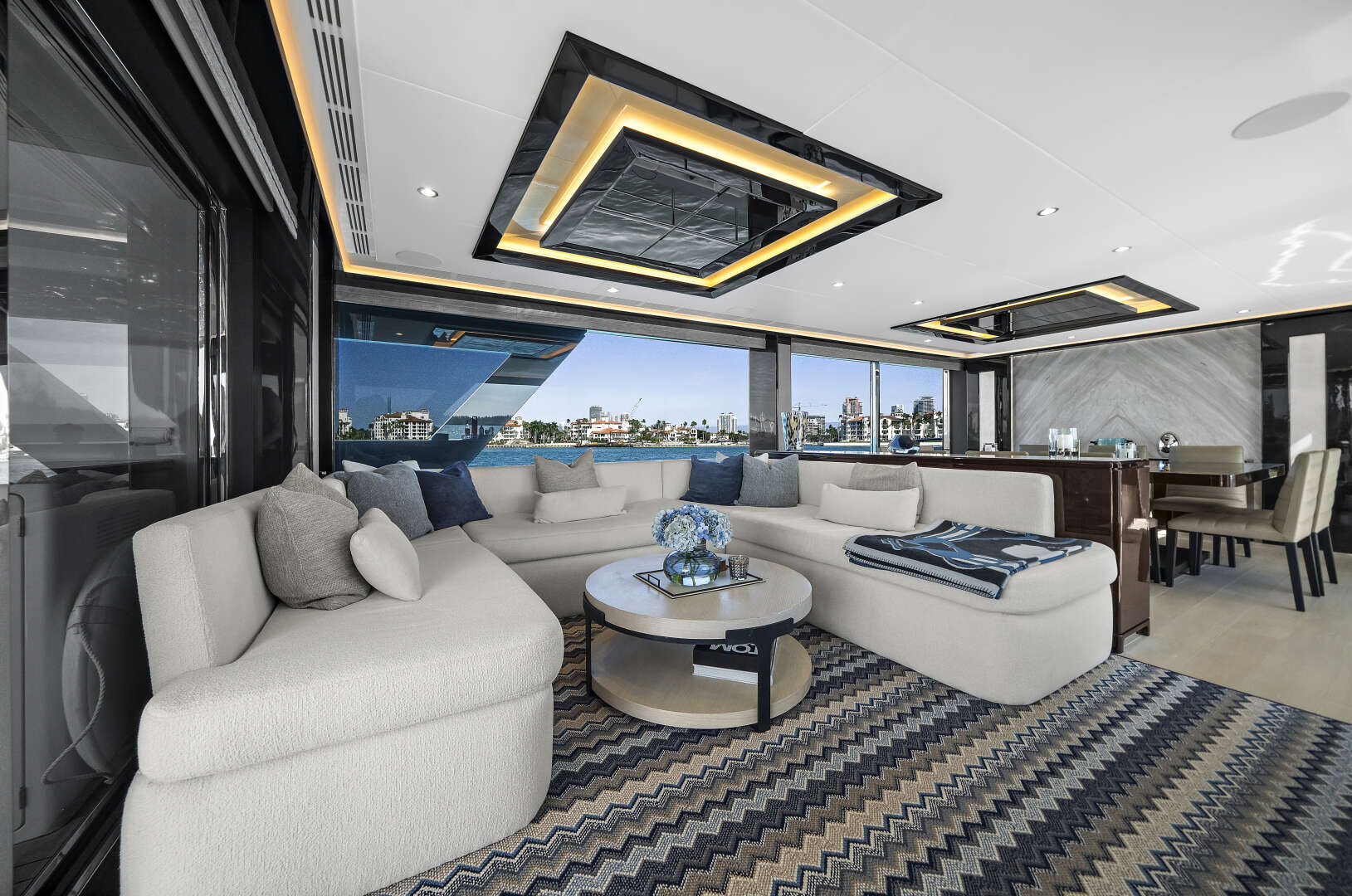 2024 Ocean Alexander 32L - Image 29