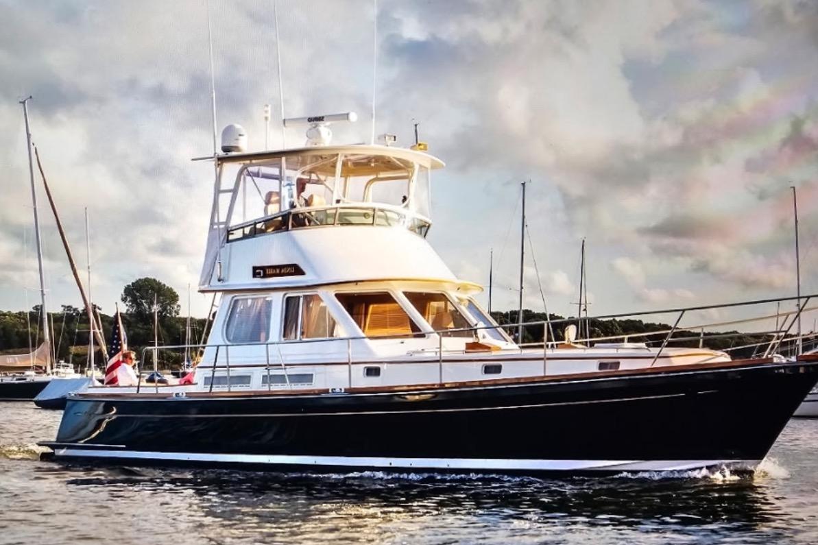 2005 Alden 49 Flybridge Express Cruiser