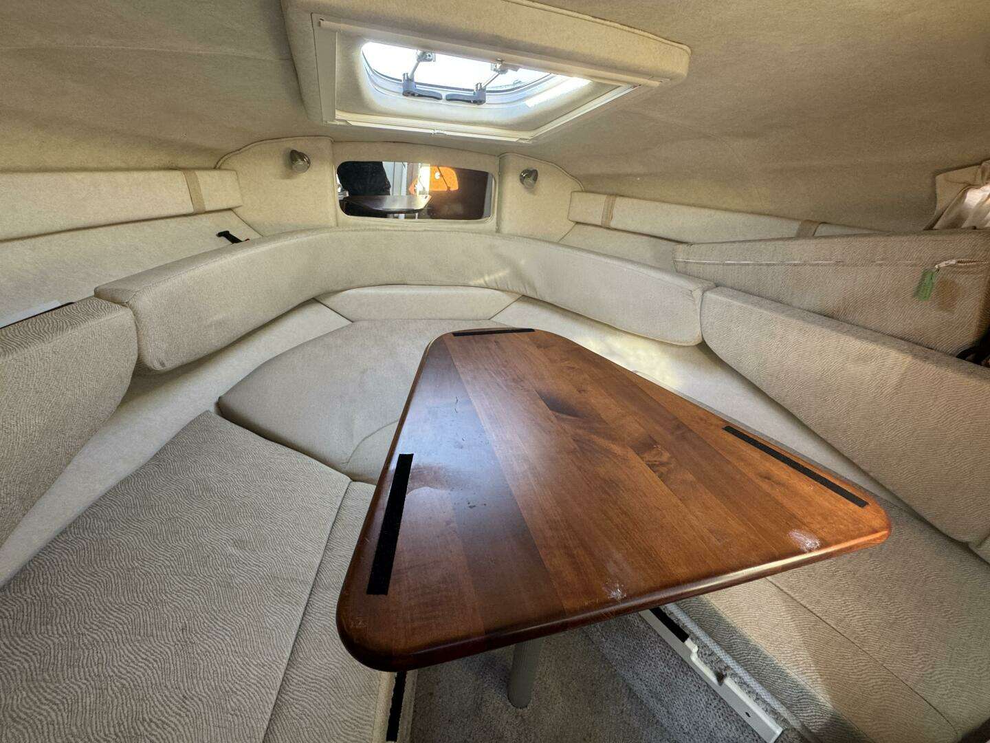 2008 Sea Ray 240 Sundancer - Image 8