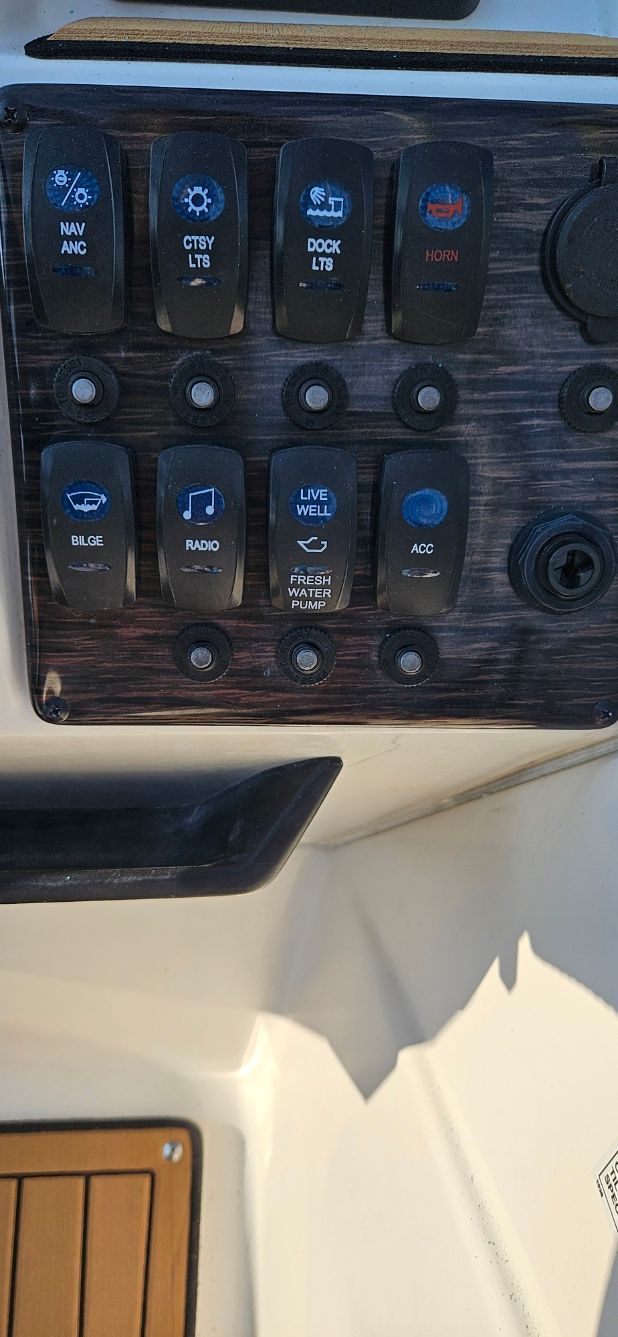 2022 Smoker Craft 231SVX OB DH - 19