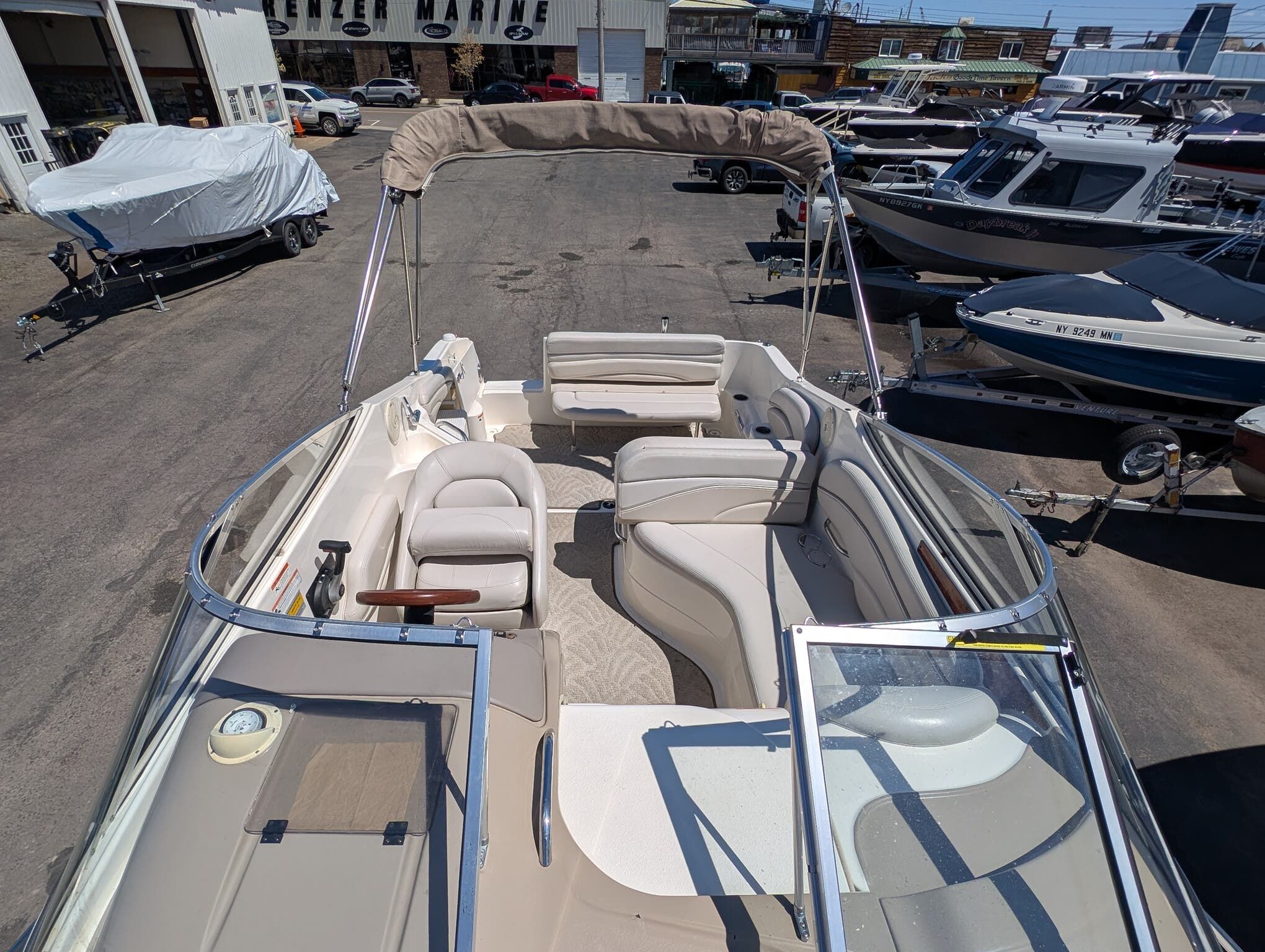 2007 Larson Cabrio 240 - 11