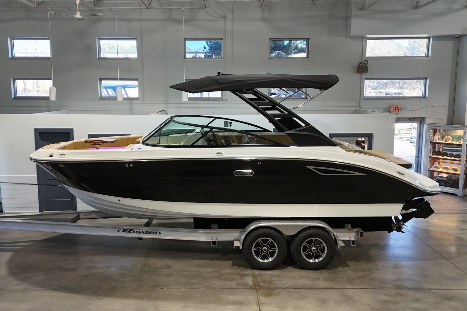 2026 Sea Ray SDX 250 Surf