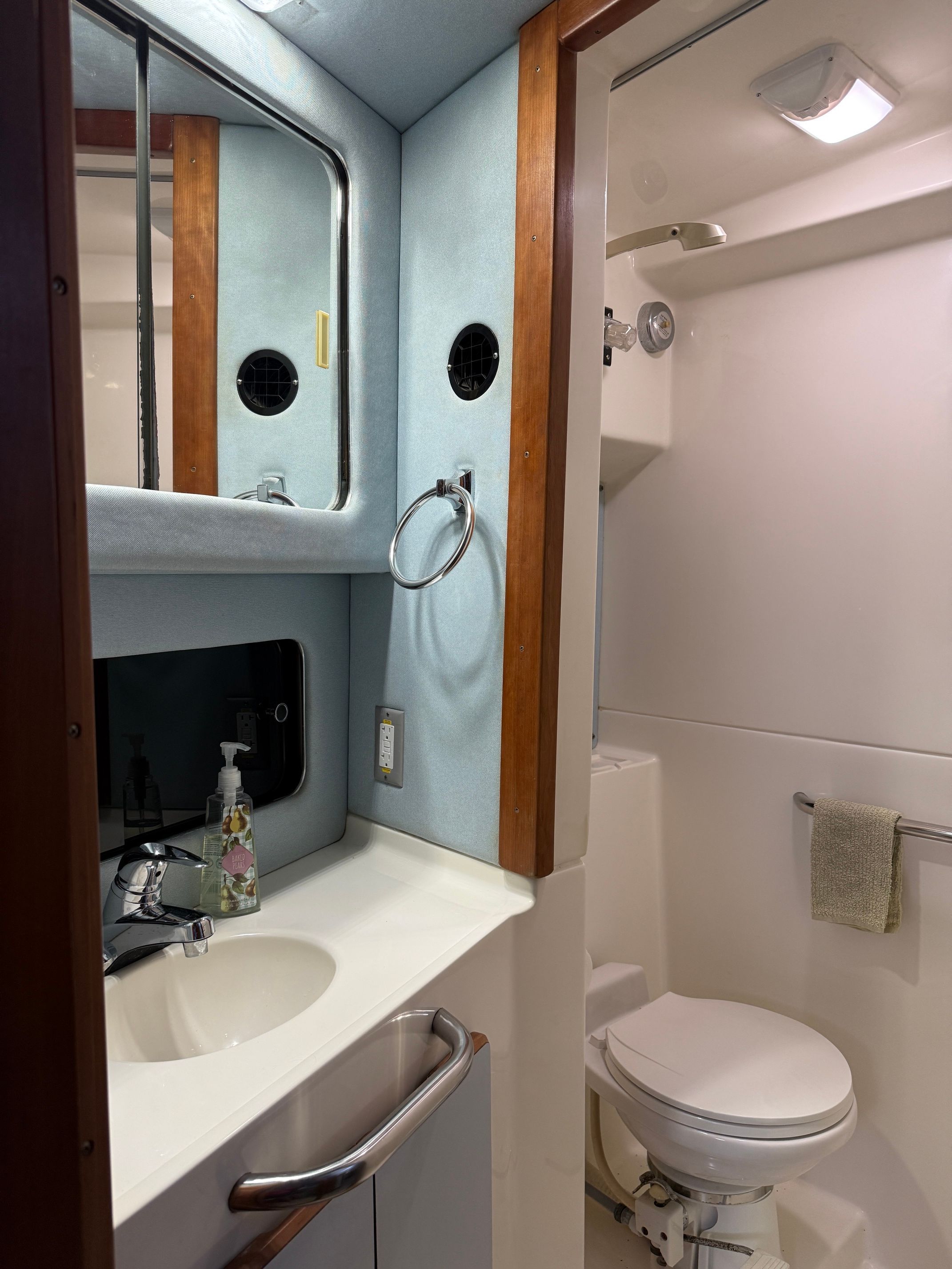 1989 Sea Ray 380 - 19