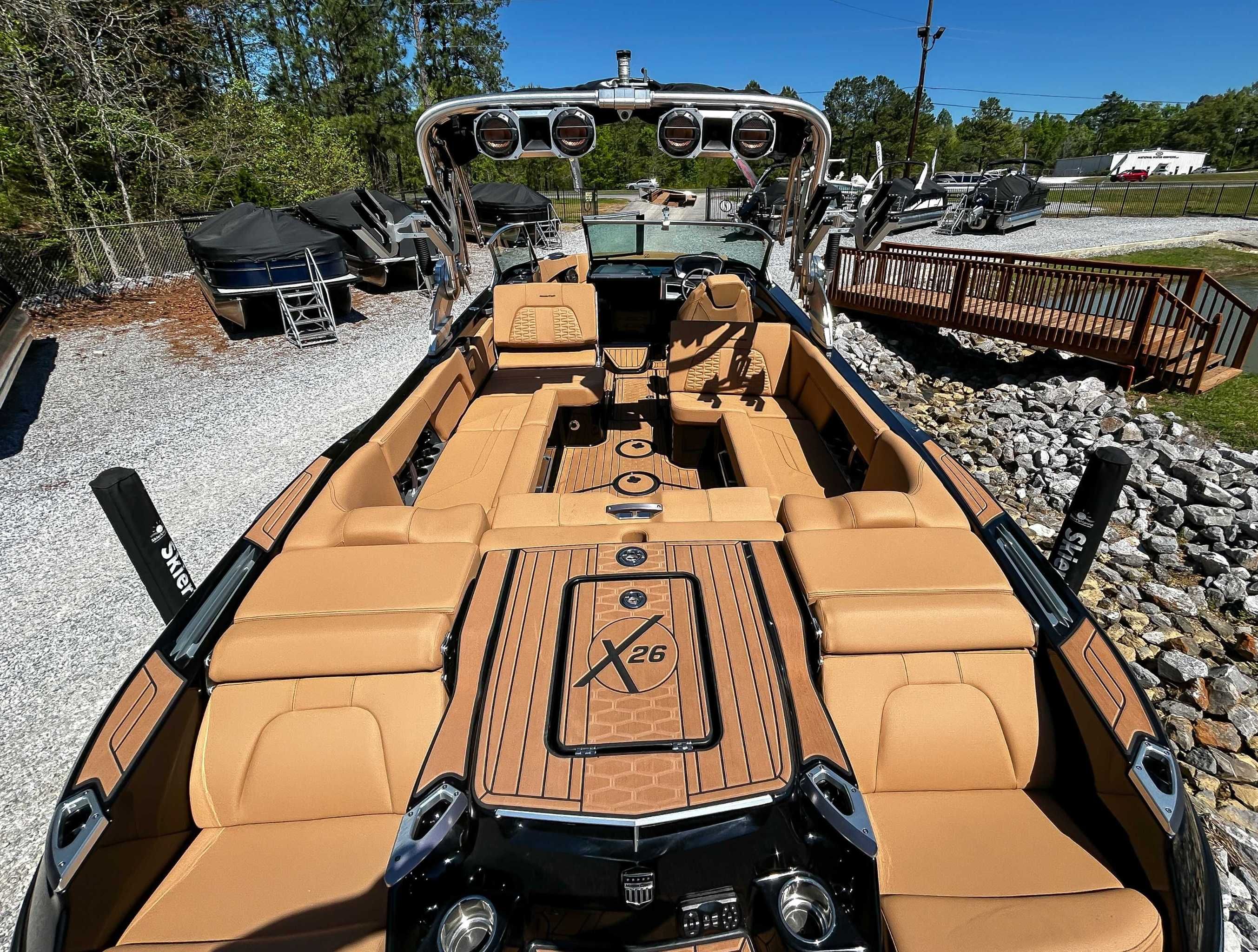 2021 MasterCraft X26 - 12