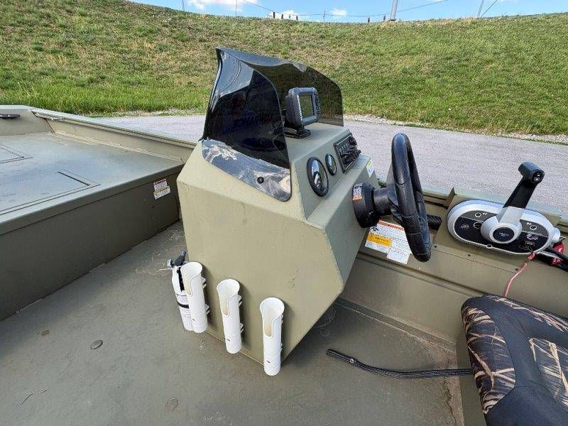 2022 Lund 1870 Predator SS - 45