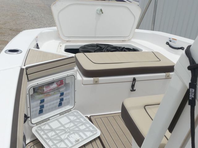 2022 Yamaha Boats 195 FSH Sport - 27