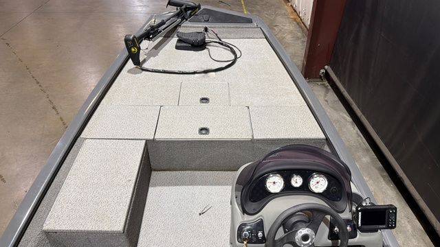 2018 Tracker Pro 170 W/ Mercury 50 - 15