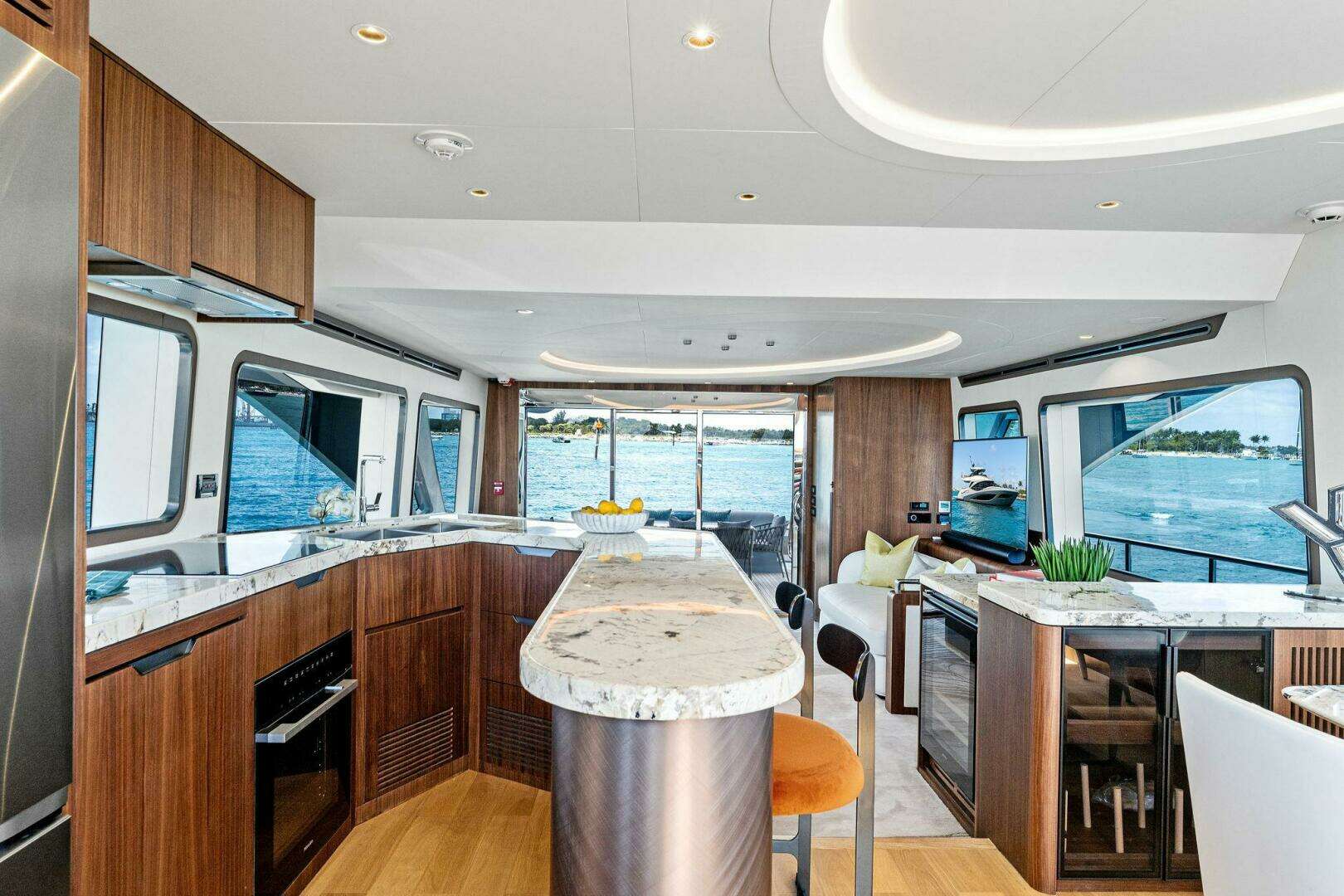 2024 Aquitalia Yachts Flybridge - Image 19