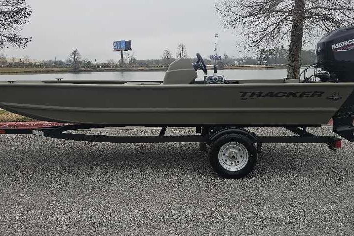 2026 Tracker Grizzly 1648 SC